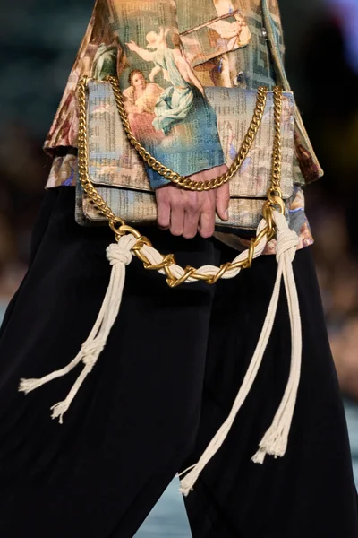 Look 58